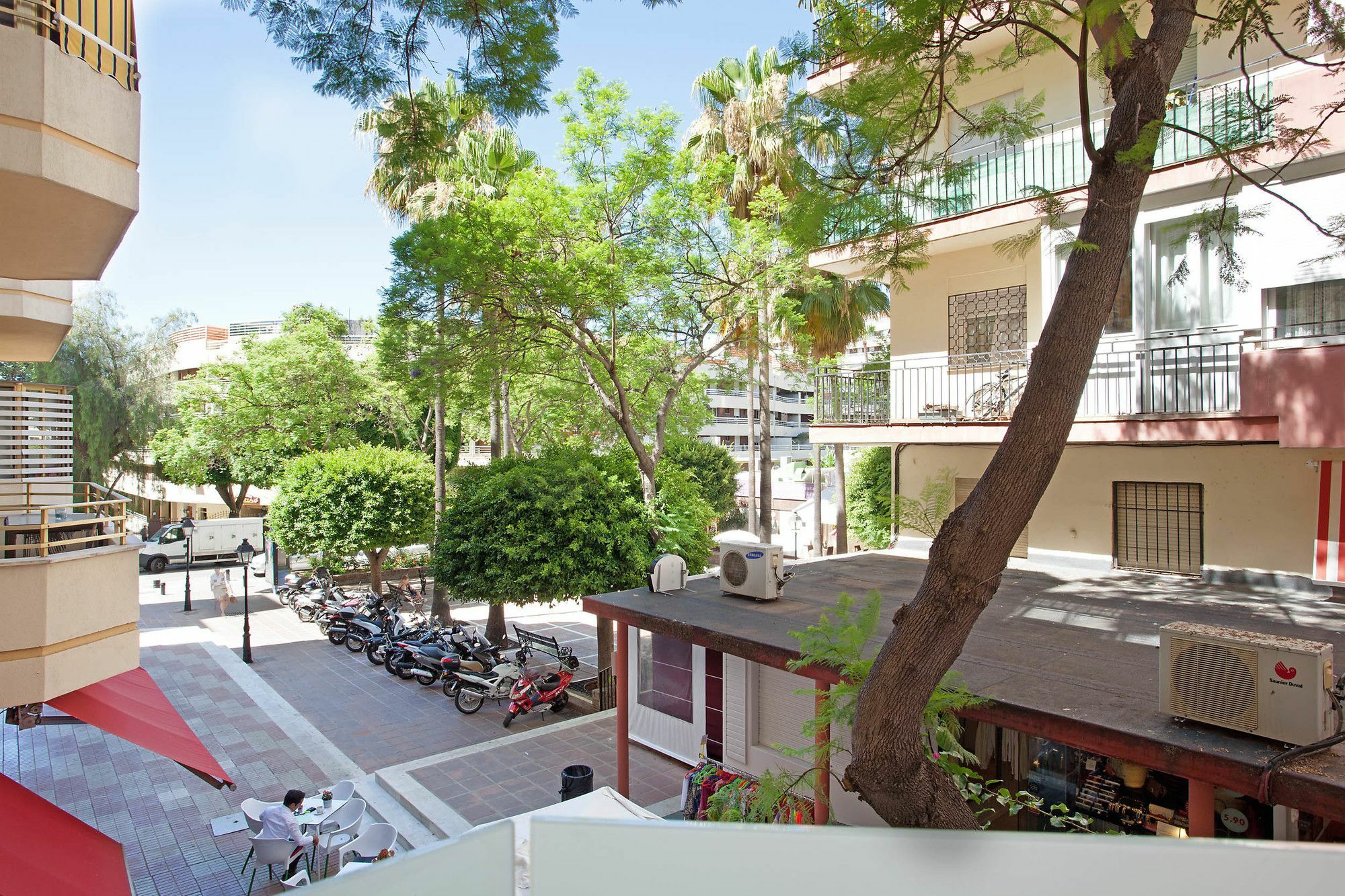 Azahara Marbella Apartment Ngoại thất bức ảnh